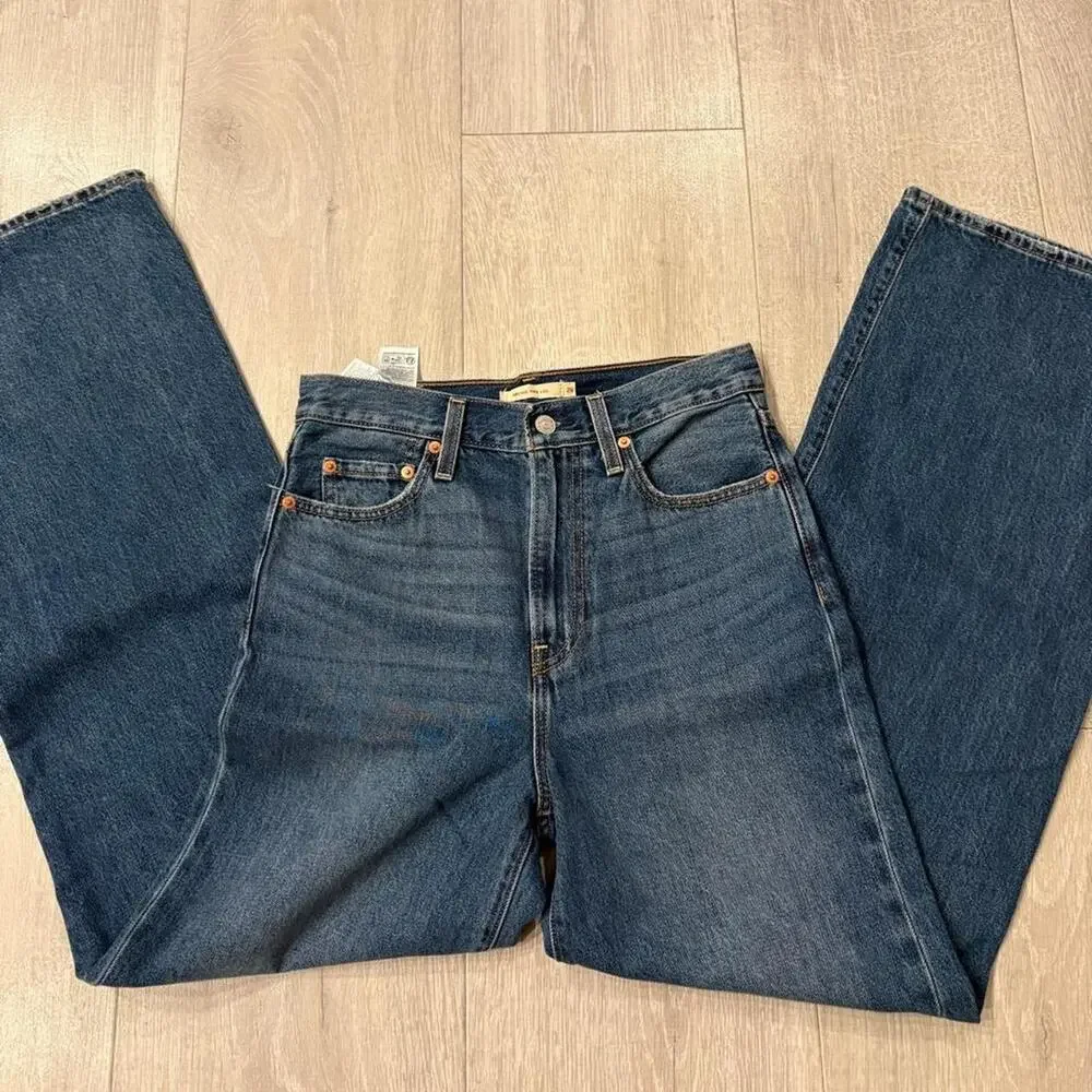 Levi's ribcage wide leg denim. Size 26